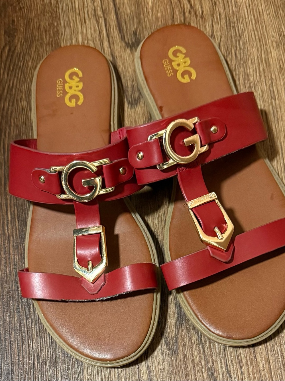 GUESS Red G Logo Leather Slide Sandals